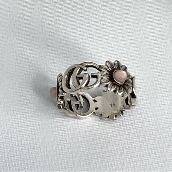 GUCCI
GG Marmont sterling silver ring with pearls - Picture 3 of 6